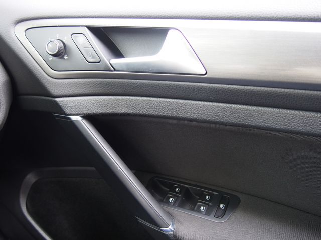 VolksWagen GOLF 2013-09 193114-15