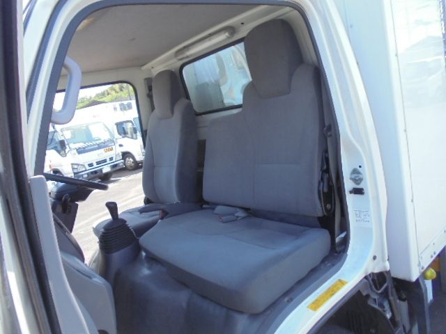 Mazda TITAN 2013-12 4012-5