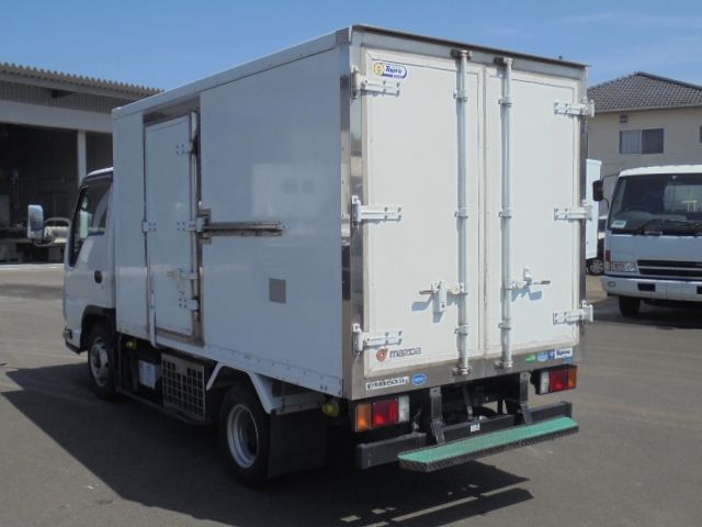 Mazda TITAN 2013-12 4012-8
