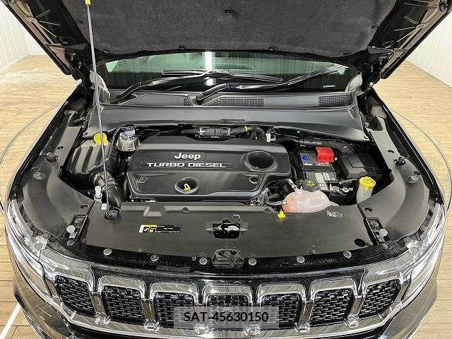 Jeep COMMANDER 2022-11 210633-19