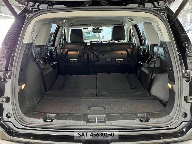 Jeep COMMANDER 2022-11 210633-7