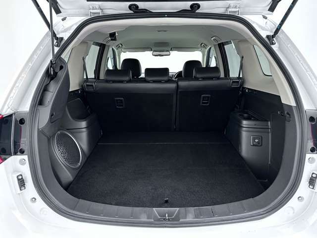 Mitsubishi OUTLANDER PHEV 2015-09 270-7
