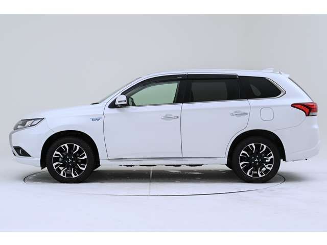 Mitsubishi OUTLANDER PHEV 2015-09 270-2