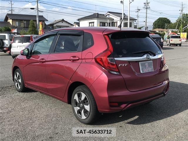 Honda FIT HYBRID 2017-08 304083-6