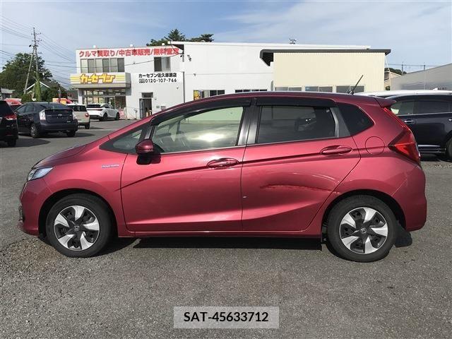 Honda FIT HYBRID 2017-08 304083-7