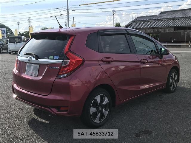 Honda FIT HYBRID 2017-08 304083-4