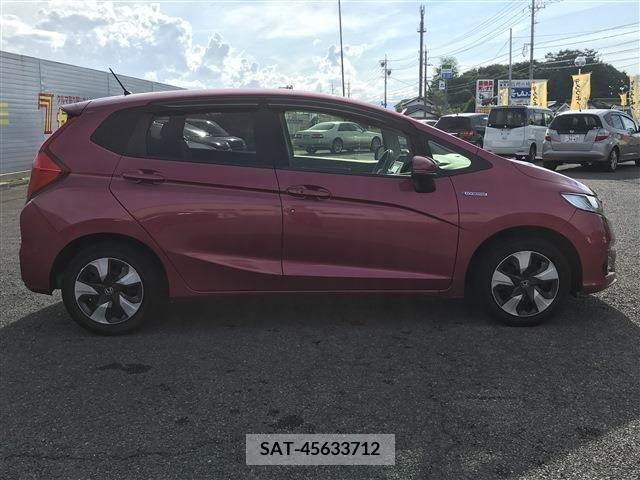 Honda FIT HYBRID 2017-08 304083-3