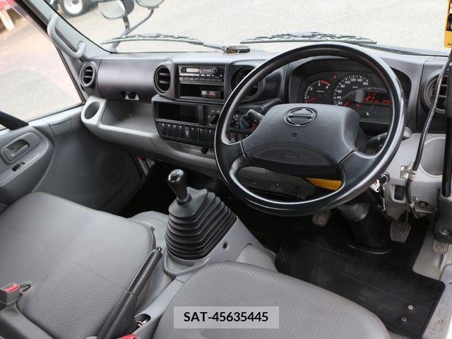 Hino DUTRO 2016-11 222544-2