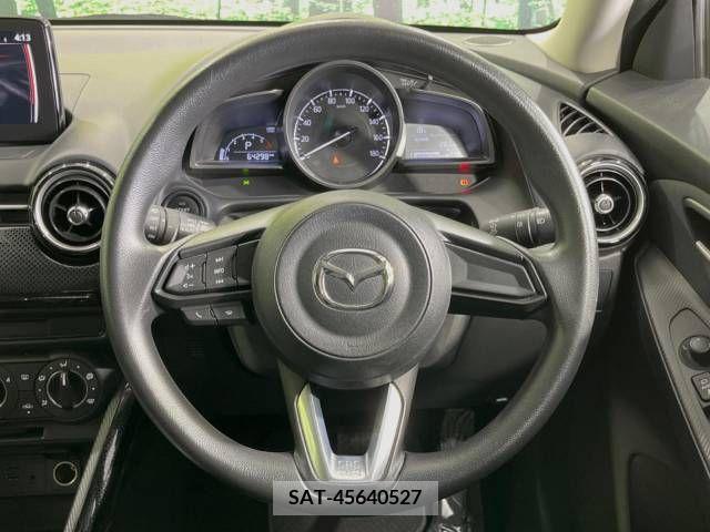 Mazda DEMIO 2018-11 296674-11