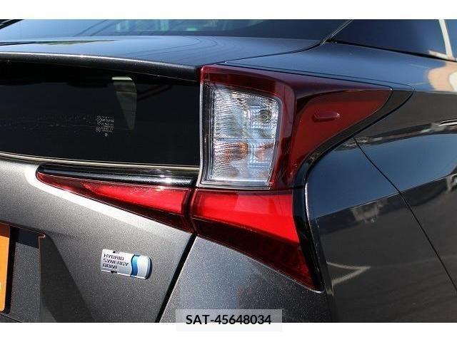 Toyota PRIUS 2019-06 281775-11