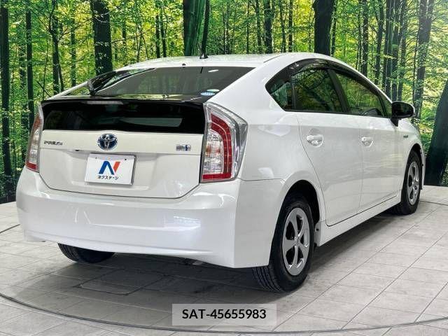 Toyota PRIUS 2012-06 322126-17