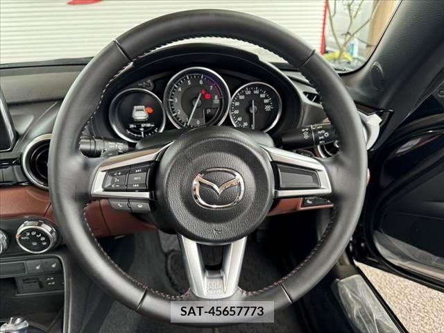 Mazda ROADSTER 2017-09 313847-6