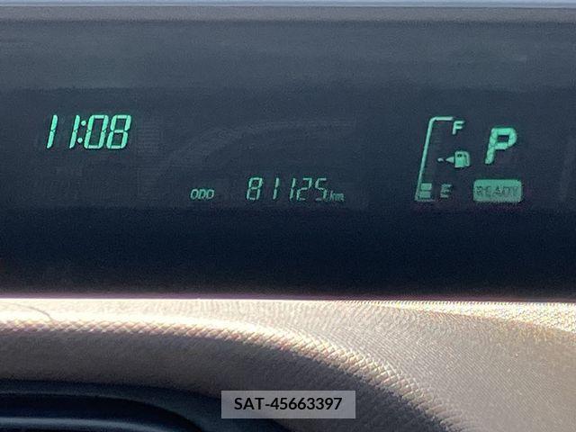 Toyota AQUA 2013-06 260537-17