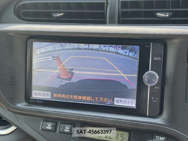 Toyota AQUA 2013-06 260537-10