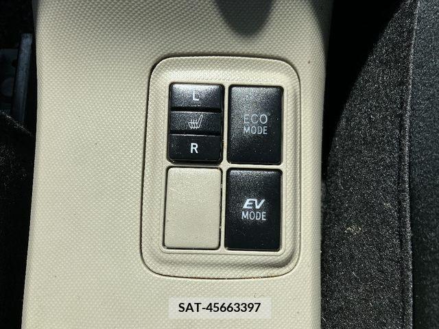 Toyota AQUA 2013-06 260537-13