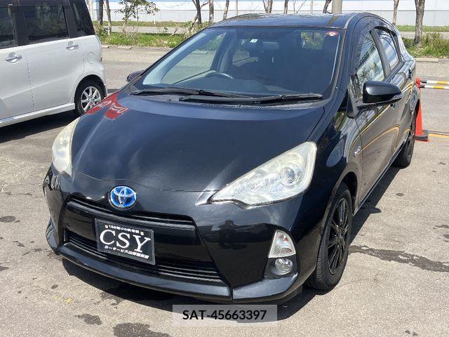 Toyota AQUA 2013-06 260537-1