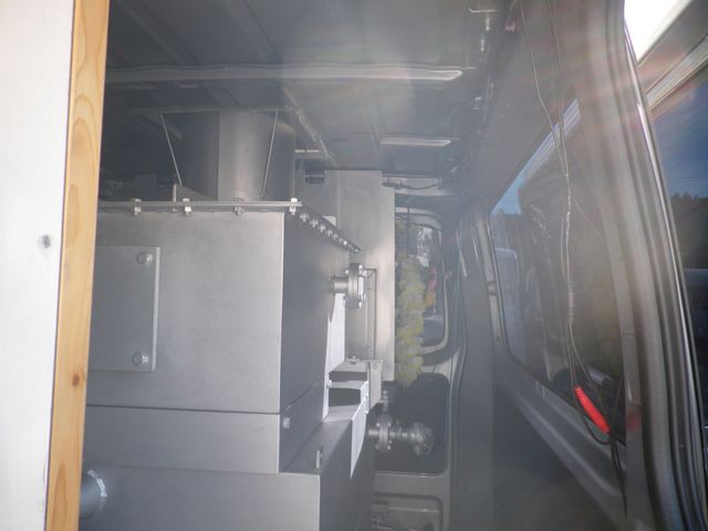 Nissan NV350 Caravan 2016-06 189159-11