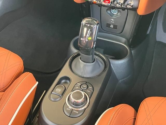 Bmw MINI 2023-07 184637-20