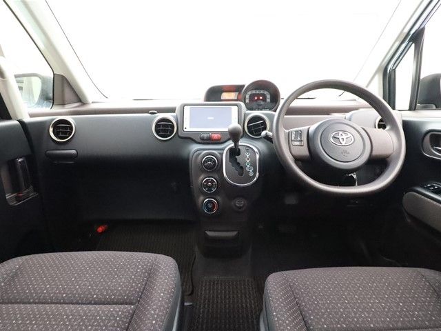 Toyota SPADE 2012-09 15856-2