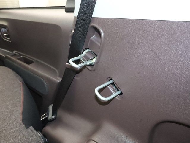 Toyota SPADE 2012-09 15856-8