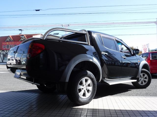 Mitsubishi TRITON 2009-04 9473-2