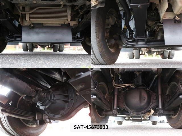 Hino DUTRO 2018-01 296699-19