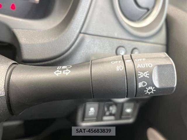 Nissan NOTE 2018-03 384663-6