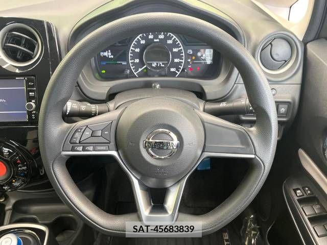 Nissan NOTE 2018-03 384663-11