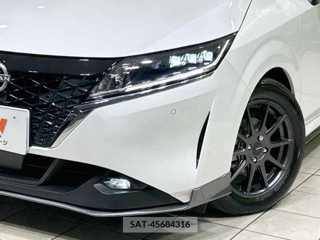 Nissan NOTE 2021-11 365323-11