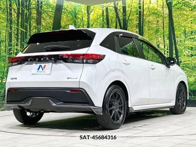 Nissan NOTE 2021-11 365323-17