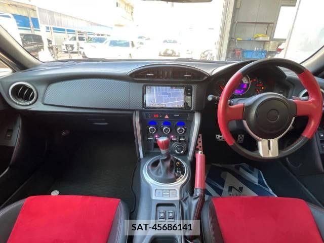 Toyota 86 2015-12 321157-1