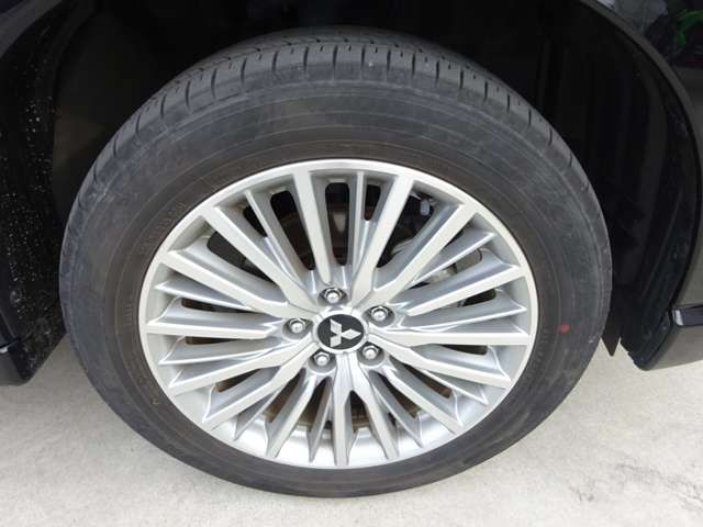 Mitsubishi OUTLANDER PHEV 2019-05 9270-16