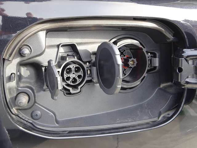 Mitsubishi OUTLANDER PHEV 2019-05 9270-10