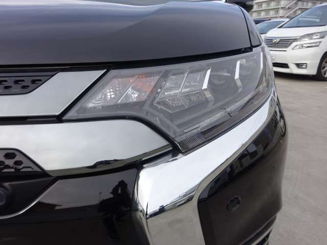 Mitsubishi OUTLANDER PHEV 2019-05 9270-3