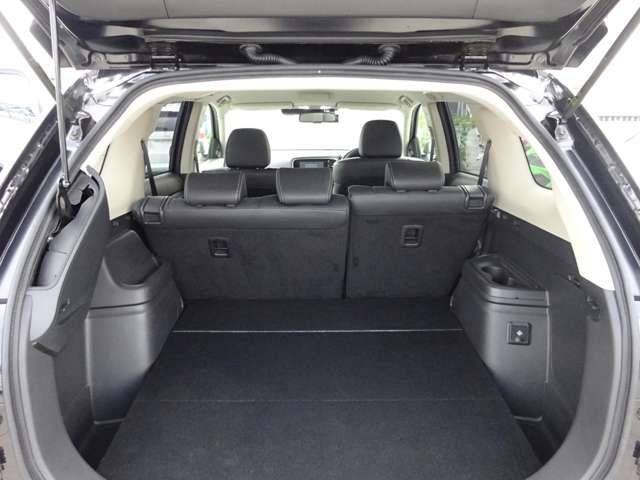 Mitsubishi OUTLANDER PHEV 2019-05 9270-1