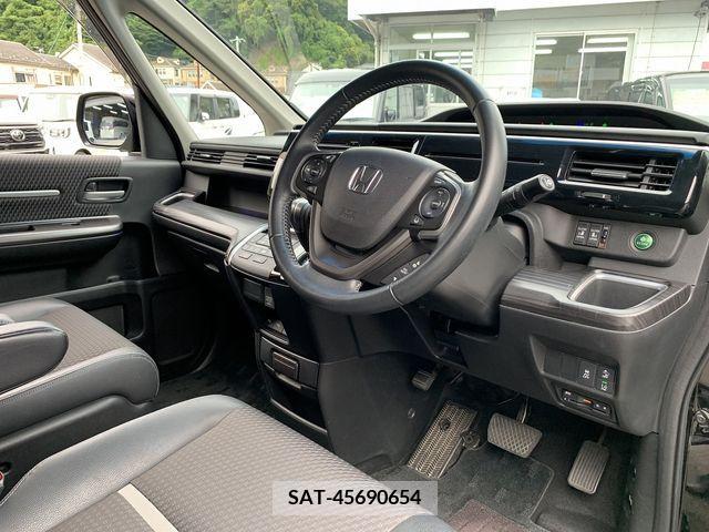 Honda STEP WGN 2015-06 324673-14