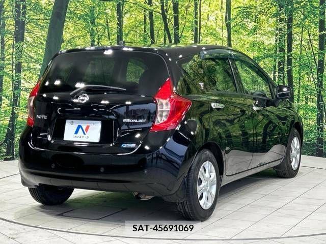 Nissan NOTE 2015-02 392931-17