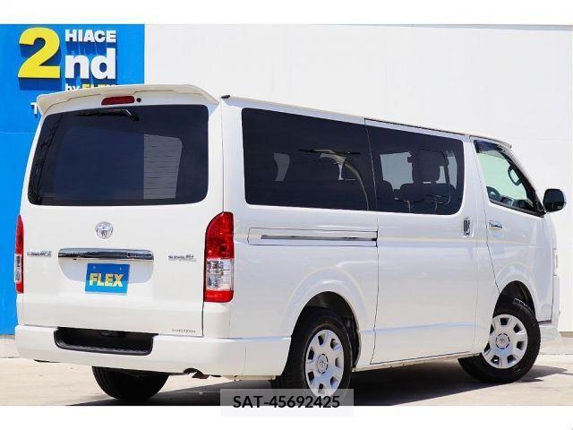 Toyota REGIUSACE VAN 2019-01 283012-3