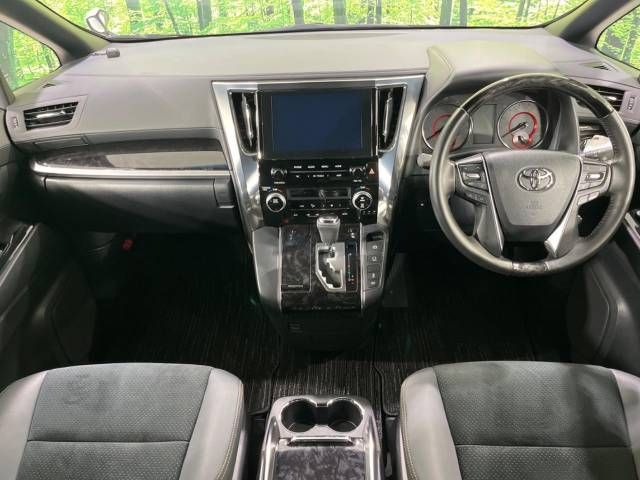 Toyota ALPHARD 2020-10 189925-1
