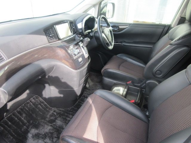 Nissan ELGRAND 2013-01 190005-4