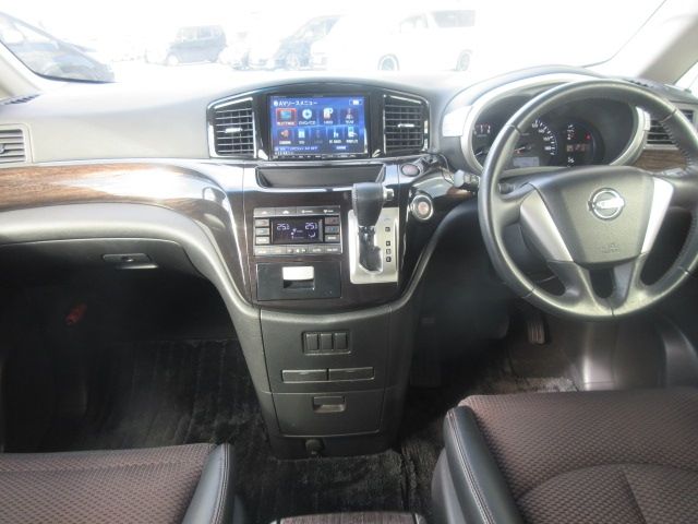 Nissan ELGRAND 2013-01 190005-7