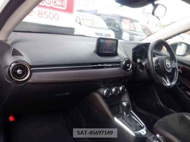 Mazda DEMIO 2017-01 296625-9