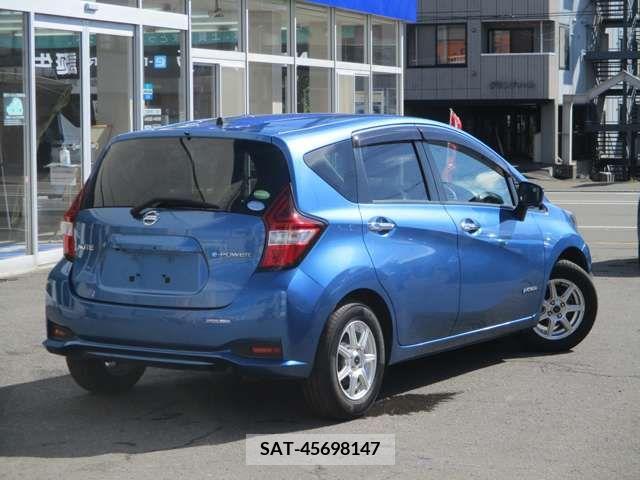Nissan NOTE 2017-06 365424-1