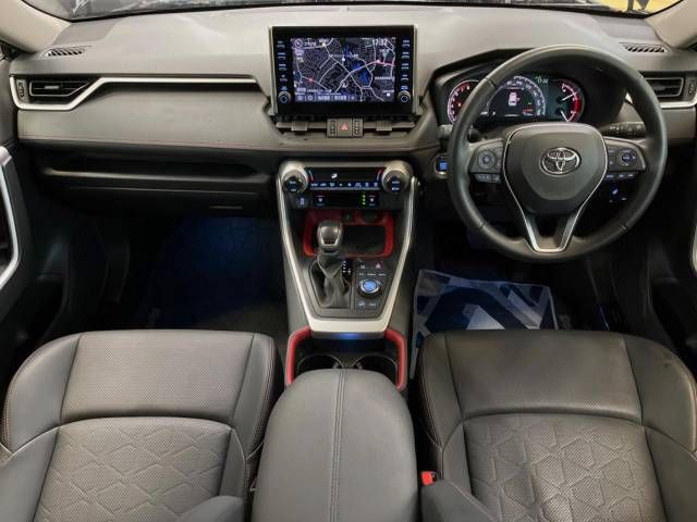 Toyota RAV4 2021-12 181941-1