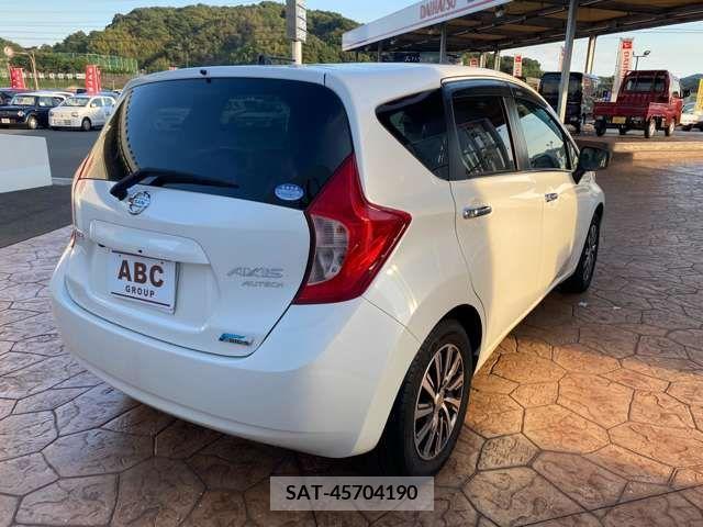Nissan NOTE 2016-02 210684-12