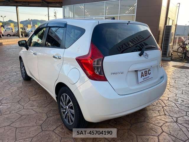 Nissan NOTE 2016-02 210684-14