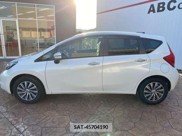 Nissan NOTE 2016-02 210684-15
