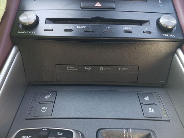 Lexus IS 2017-06 186389-16