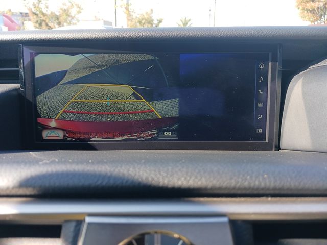 Lexus IS 2017-06 186389-14