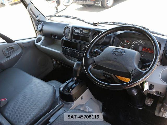 Hino DUTRO 2017-09 342783-2
